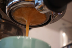 he_specialty_coffee_shop10
